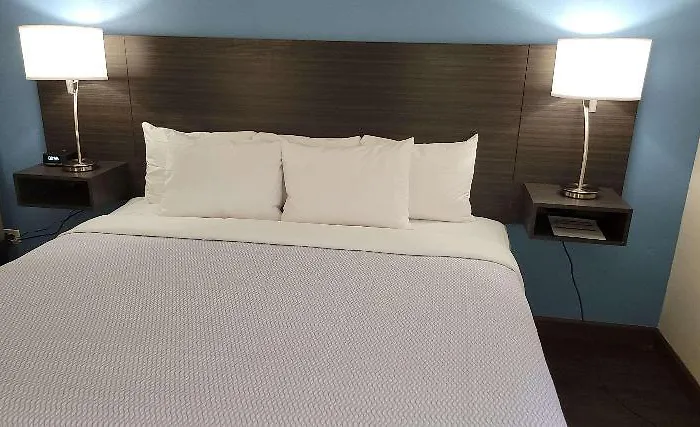 Western Chicago Southland 3* South Holland