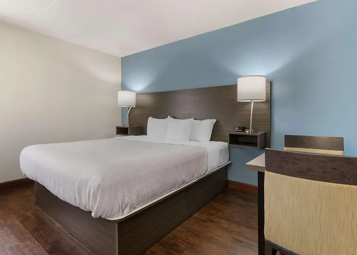 Western Chicago Southland 3*
