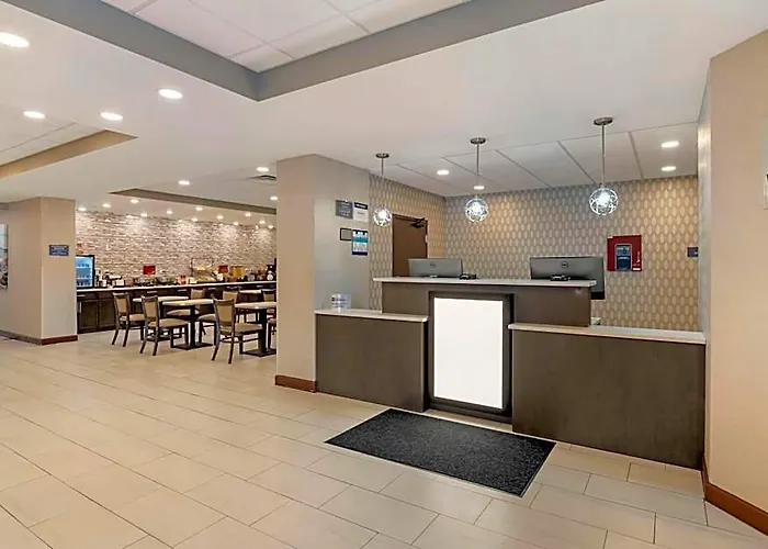 Western Chicago Southland 3*